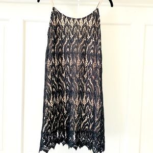 Alice + Olivia black lace dress XS